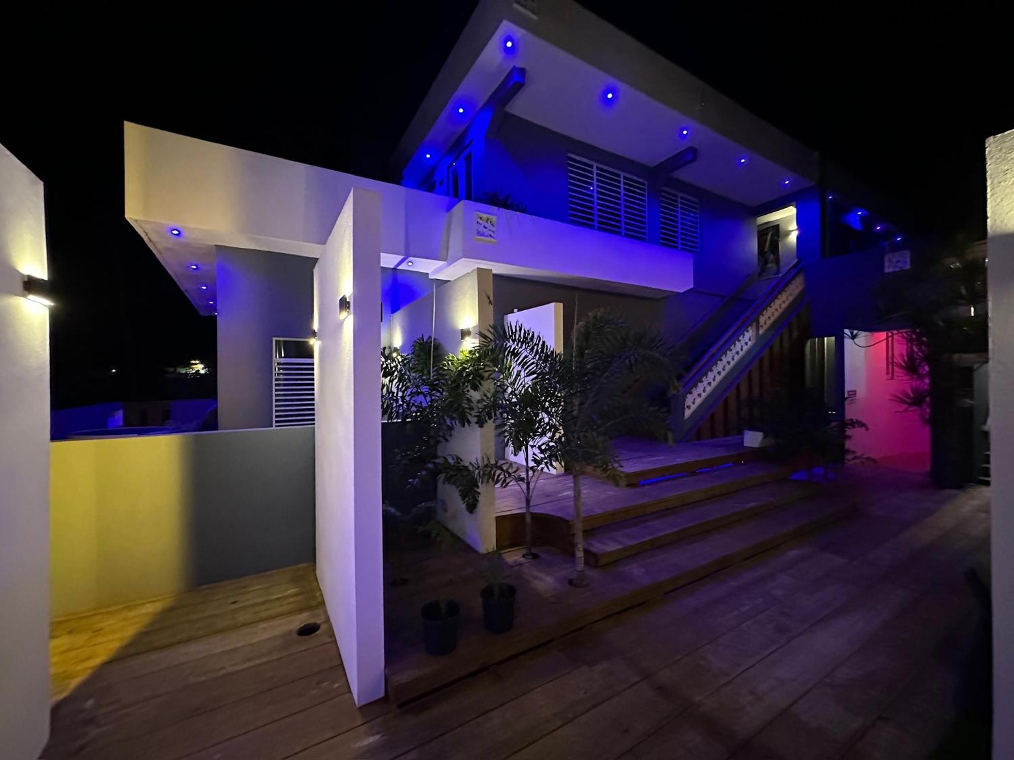 Old Crow Hotel And Suites Vieques Buitenkant foto